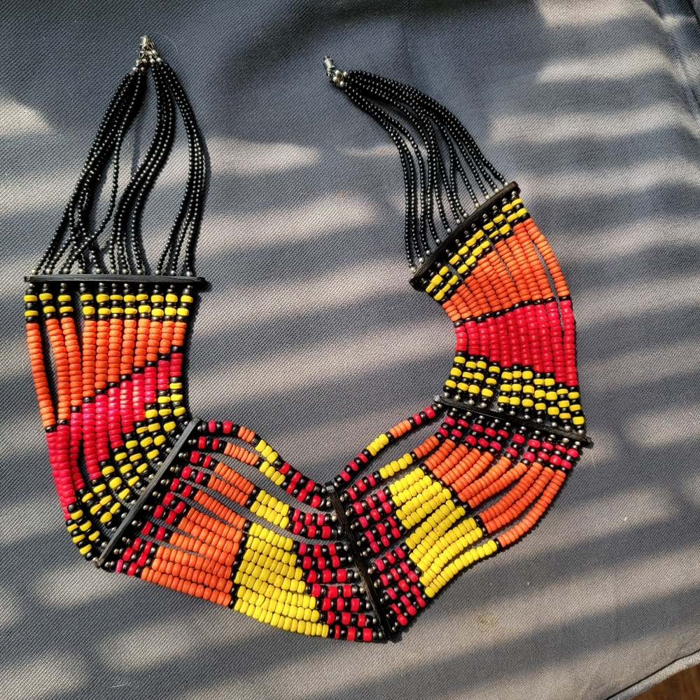 GORGEOUS Statement piece necklace